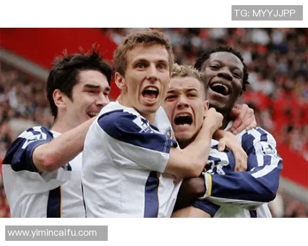 足球明星在场上风光无限却在日常生活中对筷子束手无策的幽默故事 足球明星在场上风光无限却在日常生活中对筷子束手无策的幽默故事